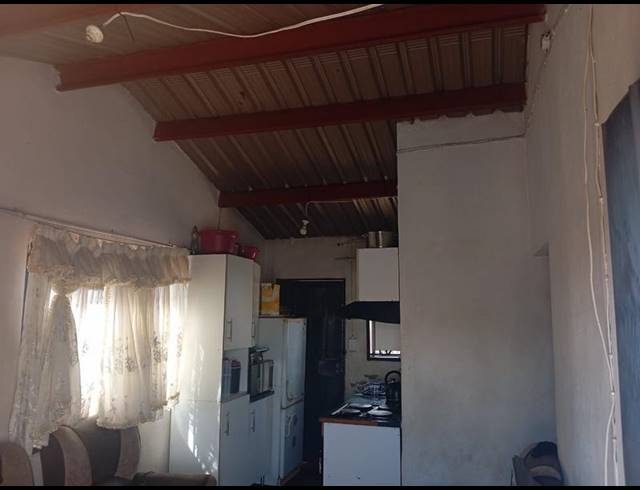 2 BEDROOM HOUSE FOR SALE IN PALM RIDGE
